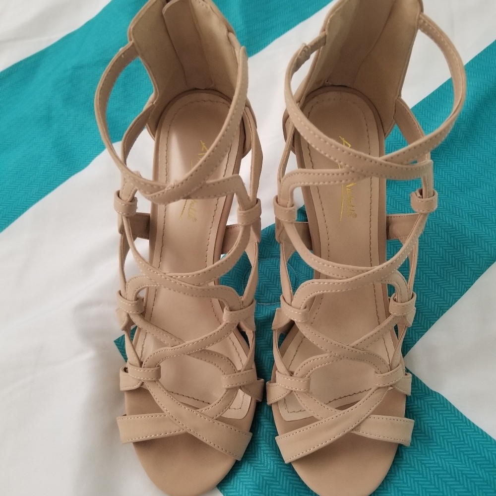Nude shoes